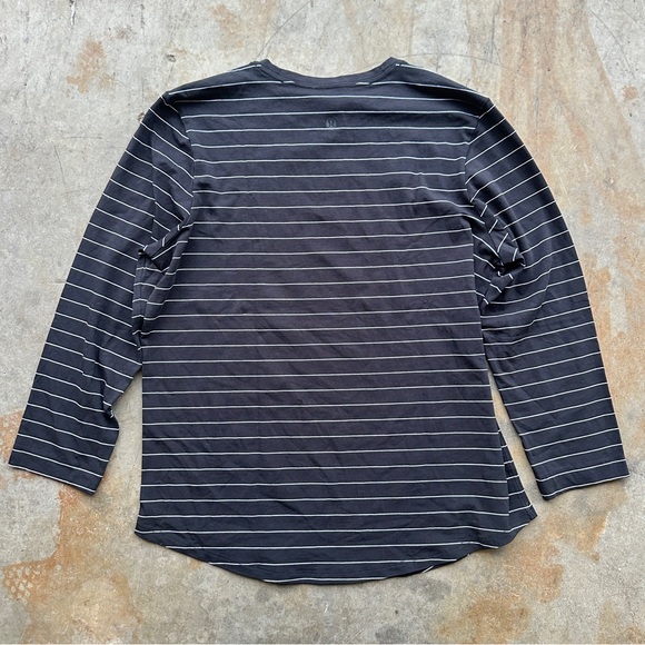 Lululemon - Picture 6 of 6